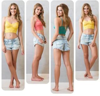 Isabella Santoni feet photo thumbnail