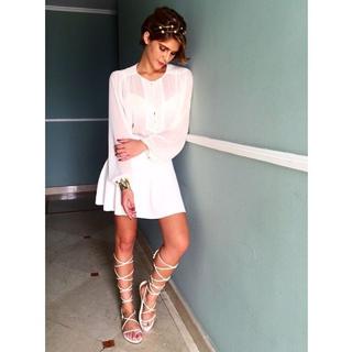 Isabella Santoni feet photo thumbnail