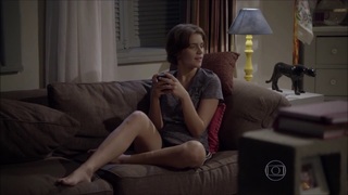 Isabella Santoni feet photo thumbnail