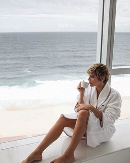 Isabella Santoni feet photo thumbnail