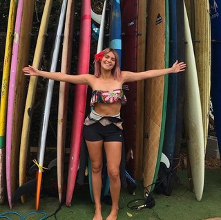 Isabella Santoni feet photo thumbnail