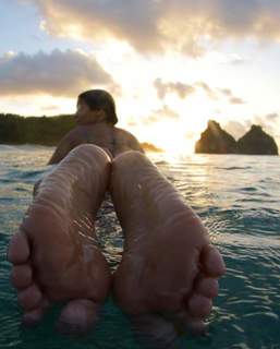 Isabella Santoni feet photo thumbnail
