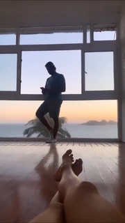 Isabella Santoni feet photo thumbnail