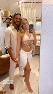 Isabella Santoni feet photo thumbnail