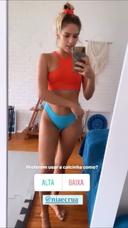 Isabella Santoni feet photo thumbnail