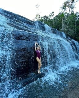 Isabella Santoni feet photo thumbnail