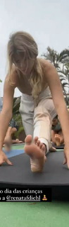 Isabella Santoni feet photo thumbnail