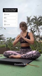 Isabella Santoni feet photo thumbnail