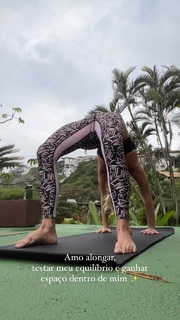 Isabella Santoni feet photo thumbnail