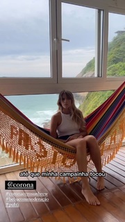 Isabella Santoni feet photo thumbnail