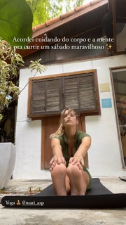 Isabella Santoni feet photo thumbnail