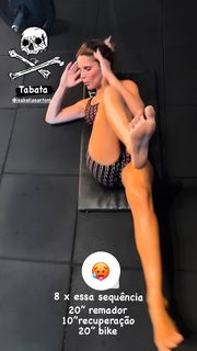 Isabella Santoni feet photo thumbnail