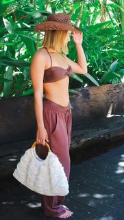 Isabella Santoni feet photo thumbnail