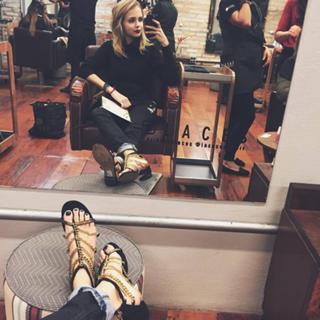 Isabella Scherer feet photo 6