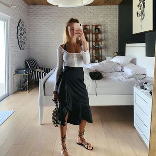 Isabella Scherer feet photo 2