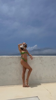 Isabella Scherer feet photo 9