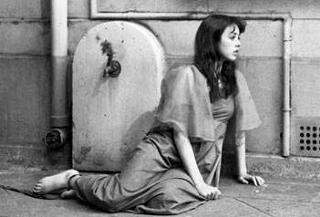 Isabelle Adjani feet photo thumbnail