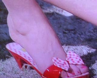 Isabelle Adjani feet photo thumbnail
