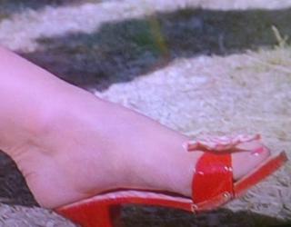 Isabelle Adjani feet photo thumbnail