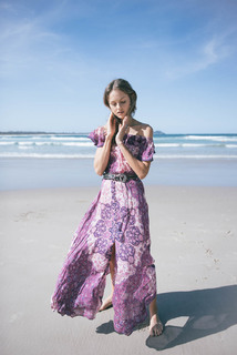 Isabelle Cornish feet photo 9