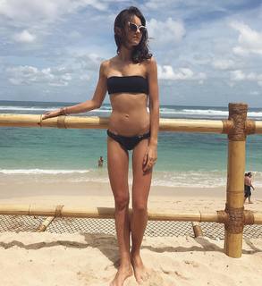 Isabelle Cornish feet photo 4