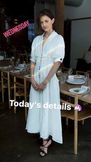 Isabelle Cornish feet photo 13