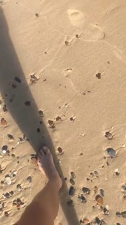 Isabelle Cornish feet photo 4