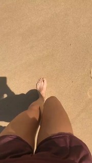 Isabelle Cornish feet photo 17