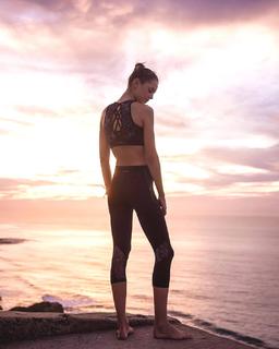 Isabelle Cornish feet photo 14