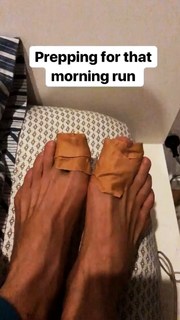 Isabelle Cornish feet photo 12