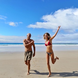Isabelle Cornish feet photo 4