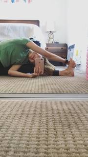 Isabelle Cornish feet photo 1