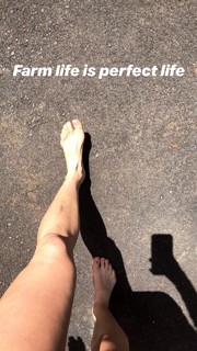 Isabelle Cornish feet photo 16