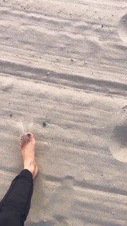 Isabelle Cornish feet photo 11