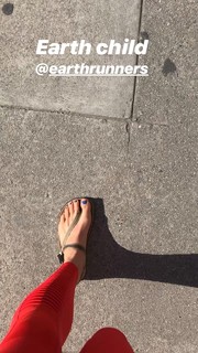 Isabelle Cornish feet photo 5