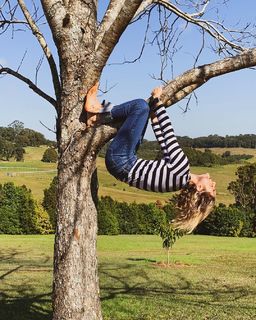 Isabelle Cornish feet photo 13
