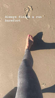 Isabelle Cornish feet photo 7