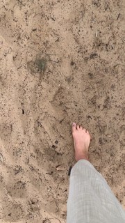 Isabelle Cornish feet photo 3