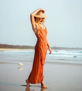 Isabelle Cornish feet photo 18