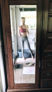 Isabelle Cornish feet photo 11