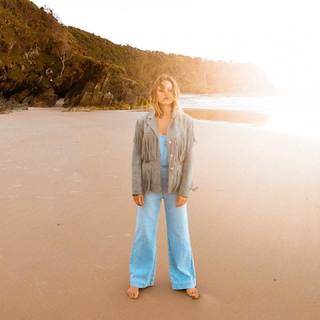Isabelle Cornish feet photo 19