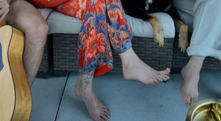 Isabelle Cornish feet photo 1