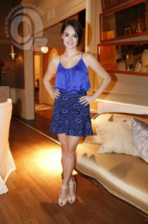 Isabelle Drummond feet photo thumbnail
