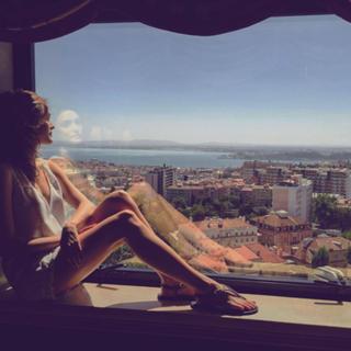 Isabelle Drummond feet photo thumbnail