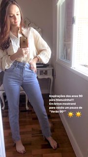 Isabelle Drummond feet photo thumbnail