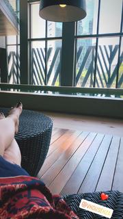 Isabelle Drummond feet photo thumbnail