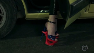 Isabelle Drummond feet photo thumbnail