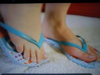 Isabelle Drummond feet photo thumbnail