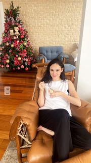 Isabelle Drummond feet photo thumbnail