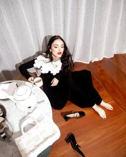 Isabelle Drummond feet photo thumbnail